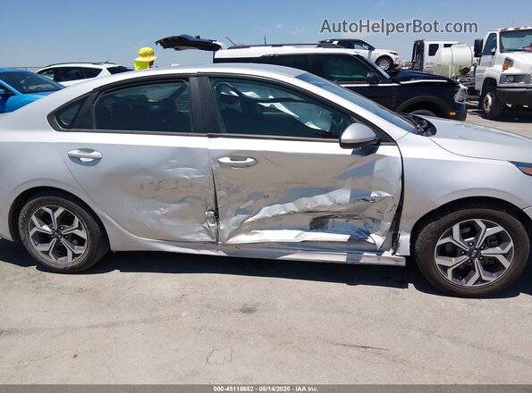3KPF24AD8KE113380 2019 KIA FORTE Silver უკანა სალონის ხედი