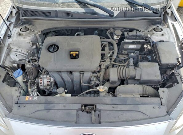3KPF24AD8LE174889 2020 KIA FORTE Silver Rear interior view