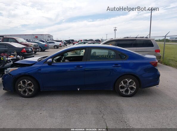 3KPF24AD8ME385365 2021 KIA FORTE Blue Widok wnętrza 360 stopni