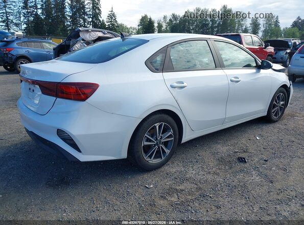 3KPF24AD8PE650306 2023 KIA FORTE White Trasero derecho