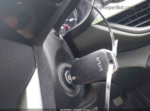 3KPF24AD8RE784381 2024 KIA FORTE Silver წინა პანელის ხედი