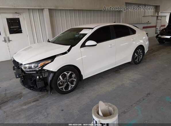 3KPF24AD9LE197114 2020 KIA FORTE White Przód lewy
