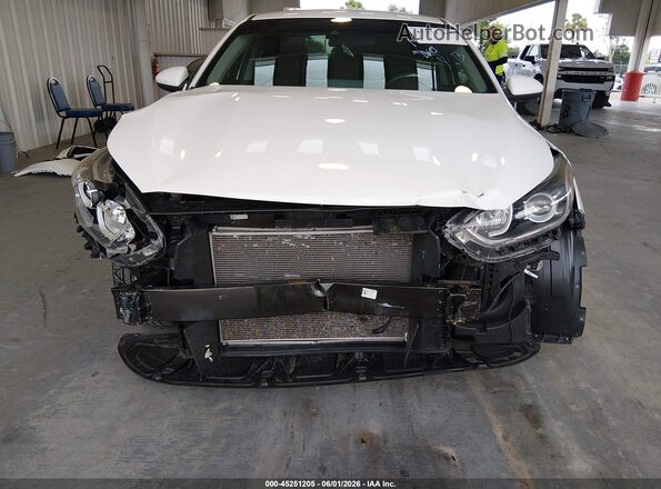 3KPF24AD9LE197114 2020 KIA FORTE White Widok wnętrza z tyłu