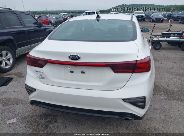 3KPF24AD9ME337583 2021 KIA FORTE White 