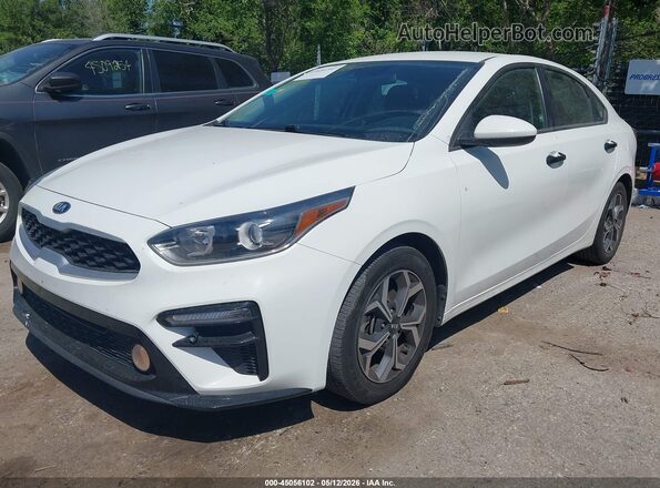 3KPF24AD9ME340421 2021 KIA FORTE White Przód lewy