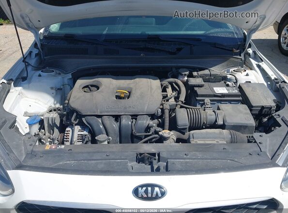 3KPF24AD9ME340421 2021 KIA FORTE White Widok z tyłu
