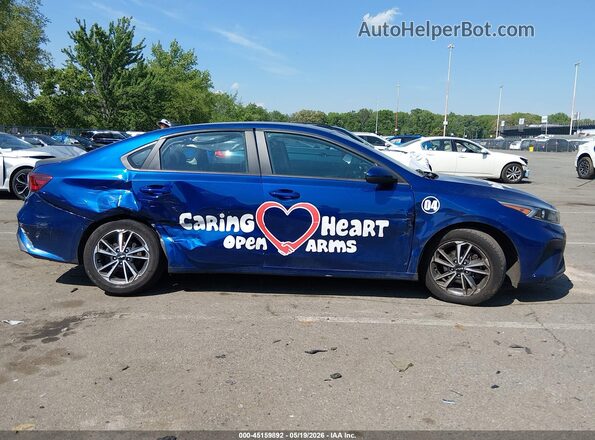 3KPF24AD9NE457790 2022 KIA FORTE Синий Вид задней части салона