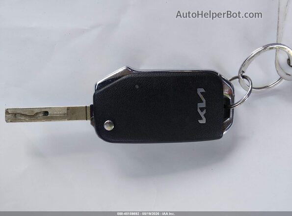 3KPF24AD9NE457790 2022 KIA FORTE Синий Вид панели приборов