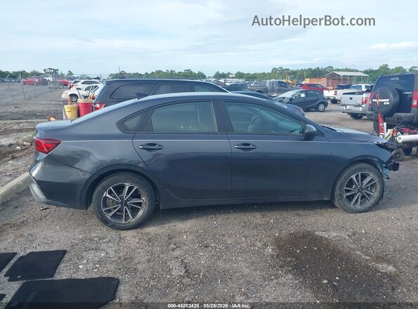 3KPF24AD9PE627374 2023 KIA FORTE Gray 