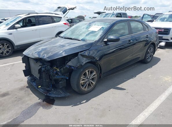 3KPF24AD9PE688918 2023 KIA FORTE Black Vista tres cuartos delantera izquierda