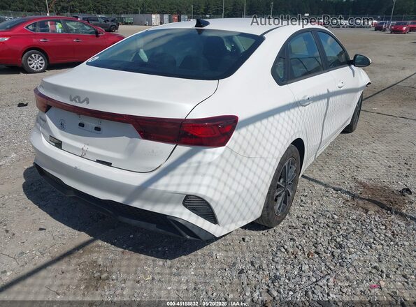 3KPF24AD9RE706207 2024 KIA FORTE Белый Задняя правая четверть