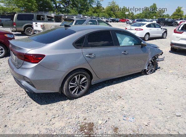 3KPF24AD9RE732919 2024 KIA FORTE Silver უკანა მარჯვენა