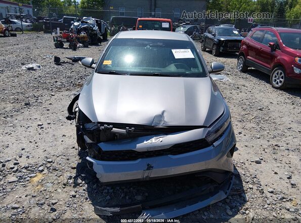 3KPF24AD9RE732919 2024 KIA FORTE Silver უკანა სალონის ხედი