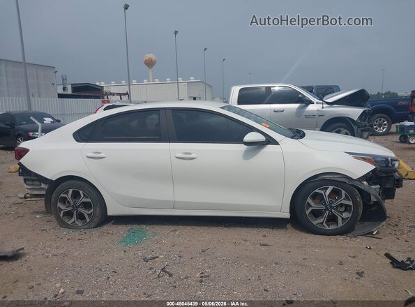 3KPF24ADXLE259054 2020 KIA FORTE White 360 interior view