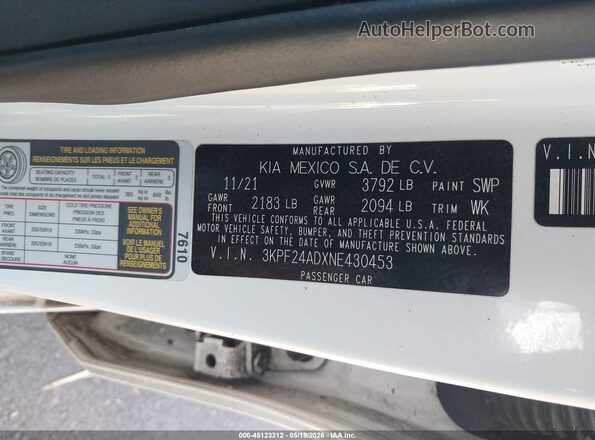 3KPF24ADXNE430453 2022 KIA FORTE White Widok komory silnika