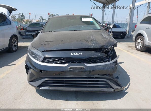 3KPF24ADXPE562003 2023 KIA FORTE Black Widok zestawu wskaźników