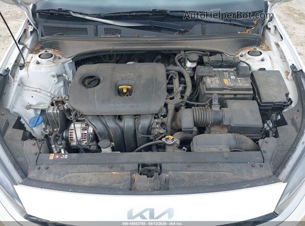 3KPF24ADXRE728961 2024 KIA FORTE White უკანა ხედი