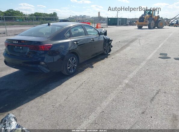 3KPF24ADXRE761541 2024 KIA FORTE Black Tył prawy