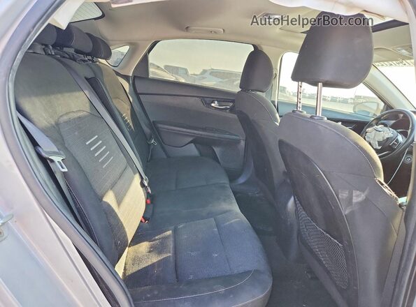 3KPF34AD1KE049700 2019 KIA FORTE Серебряный 
