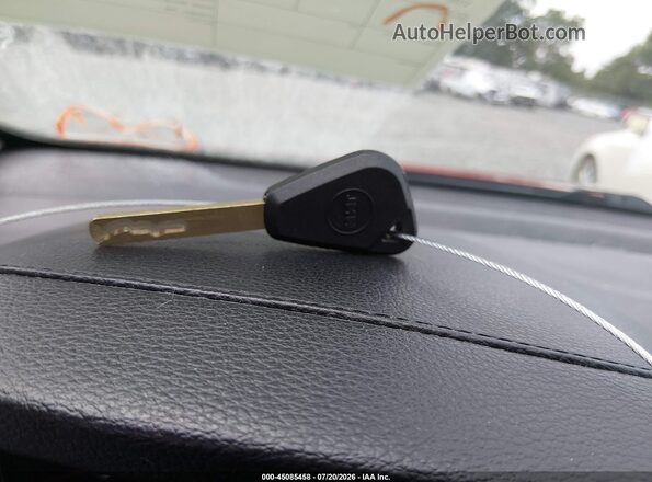 3KPF34AD2KE043811 2019 KIA FORTE Red Vista del salpicadero