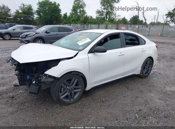 3KPF34AD2ME280205 2021 KIA FORTE Белый Передняя левая четверть
