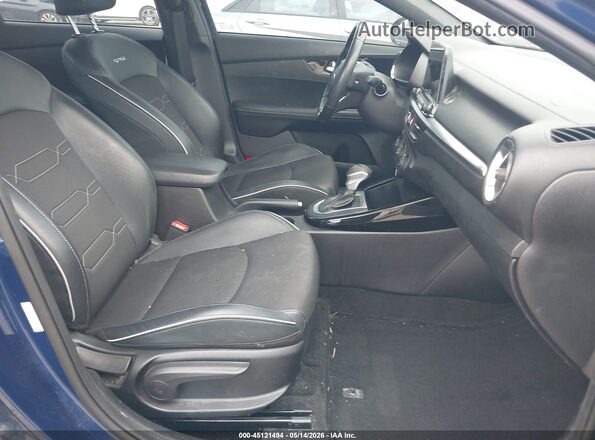 3KPF34AD6ME385071 2021 KIA FORTE Blue Front interior view