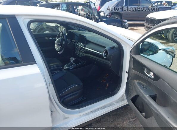 3KPF34AD9ME277012 2021 KIA FORTE White 