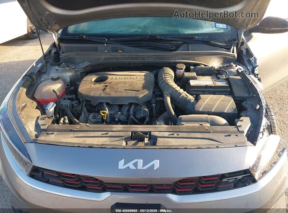3KPF44AC0PE522367 2023 KIA FORTE Серый Вид сзади