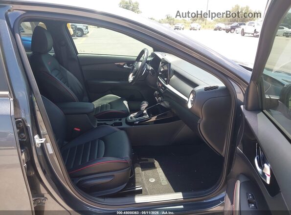 3KPF44AC1RE804259 2024 KIA FORTE Gray Front interior view