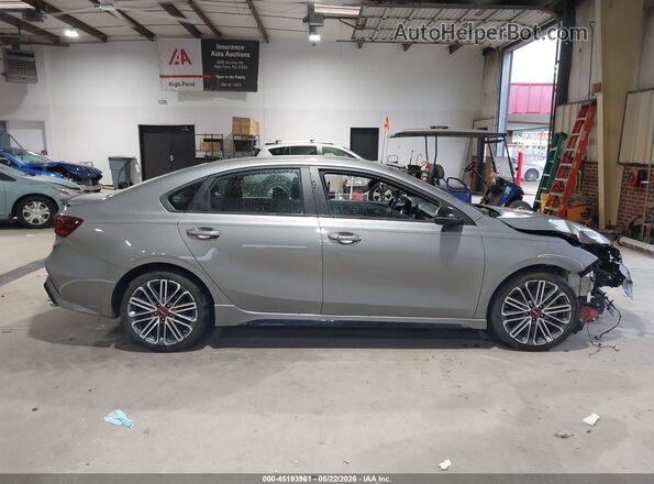 3KPF44AC2NE487392 2022 KIA FORTE Silver Vista interior trasera