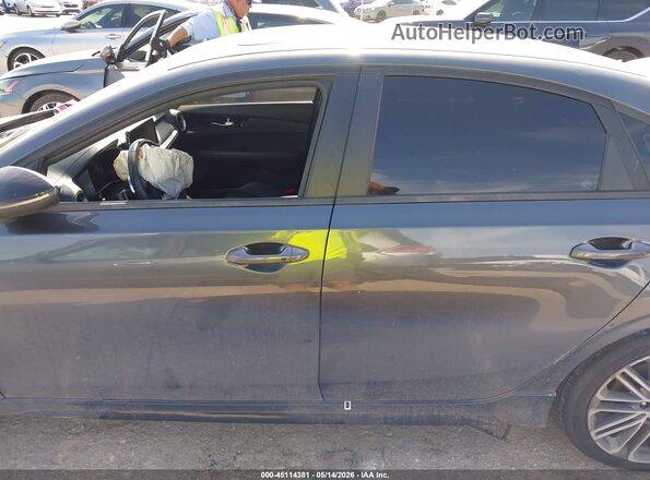 3KPF44AC3NE434183 2022 KIA FORTE Gray Widok wnętrza 360 stopni