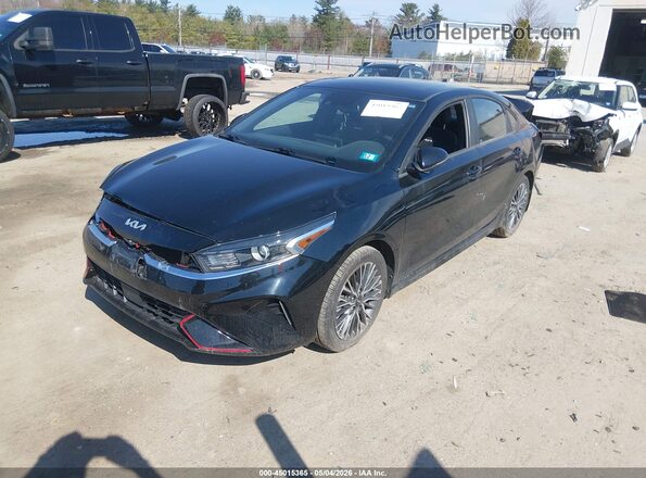 3KPF54AD0RE740673 2024 KIA FORTE Black Vista tres cuartos delantera izquierda