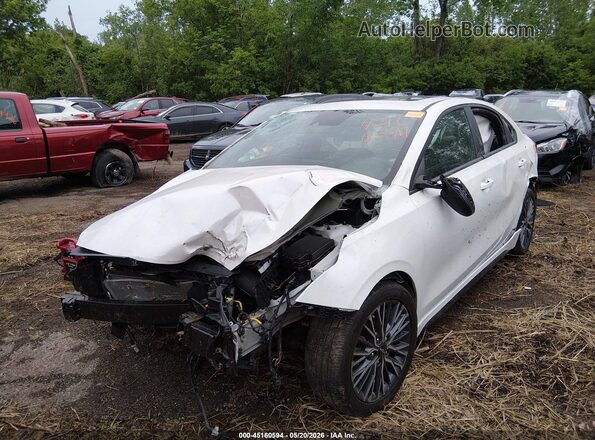 3KPF54AD0RE840613 2024 KIA FORTE White Передня ліва чверть