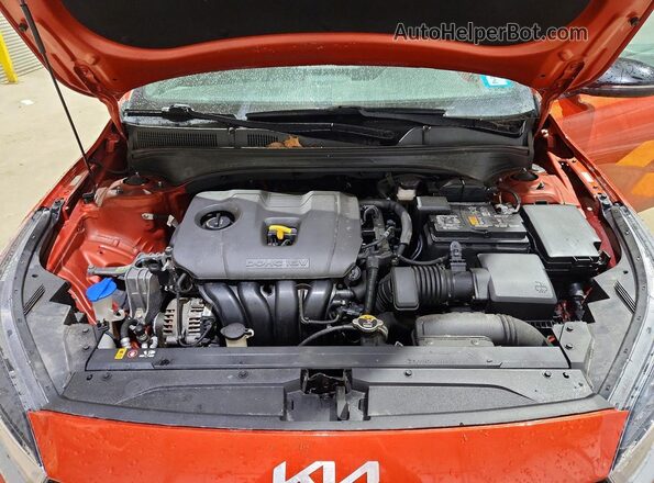 3KPF54AD1NE421194 2022 KIA FORTE Orange Vista interior trasera