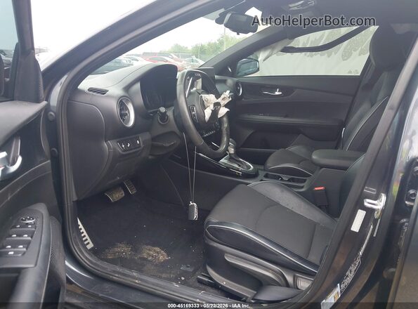 3KPF54AD1PE597651 2023 KIA FORTE Black წინა სალონის ხედი