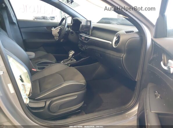 3KPF54AD1RE745526 2024 KIA FORTE Gray Սալոնի դիմացի տեսք