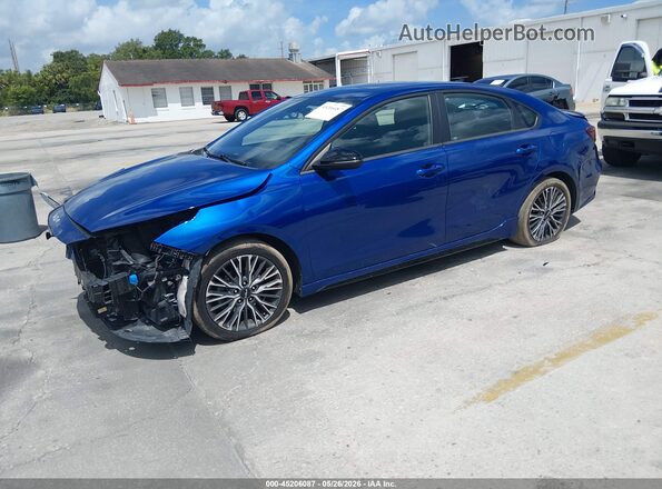 3KPF54AD2RE776218 2024 KIA FORTE Blue Vista tres cuartos delantera izquierda