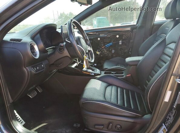 3KPF54AD3PE606768 2023 KIA FORTE Gray Widok wnętrza z przodu