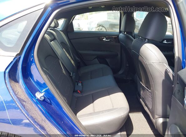 3KPF54AD3RE781797 2024 KIA FORTE Blue VIN կոդի պիտակի տեսք