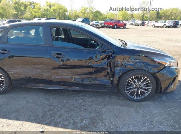3KPF54AD4NE479963 2022 KIA FORTE Black Vista frontal