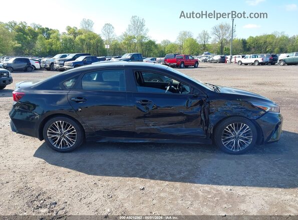 3KPF54AD4NE479963 2022 KIA FORTE Black Vista interior trasera
