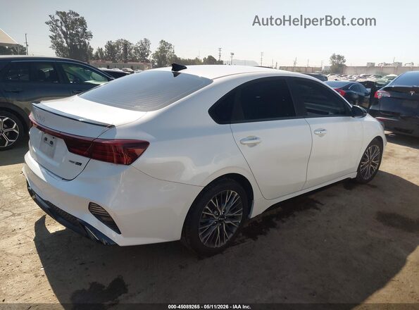 3KPF54AD4RE769190 2024 KIA FORTE White 