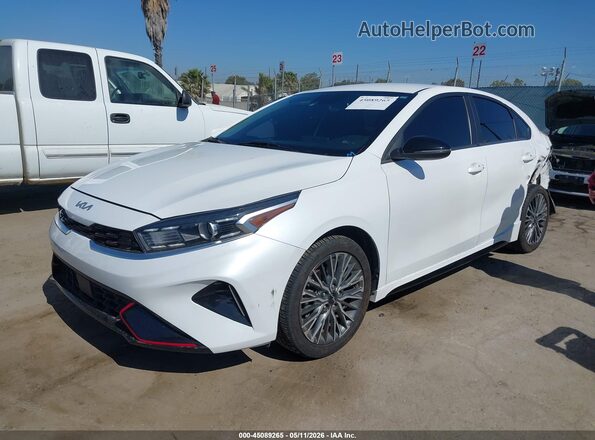 3KPF54AD4RE769190 2024 KIA FORTE White 