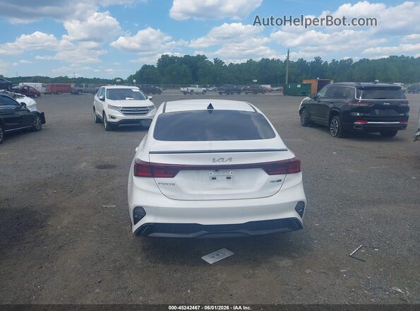 3KPF54AD4RE802219 2024 KIA FORTE Белый 