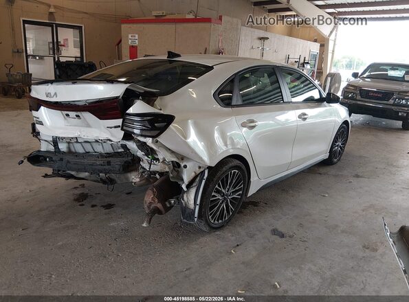 3KPF54AD5PE524654 2023 KIA FORTE White Tył prawy