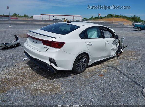 3KPF54AD5PE602611 2023 KIA FORTE White უკანა მარჯვენა