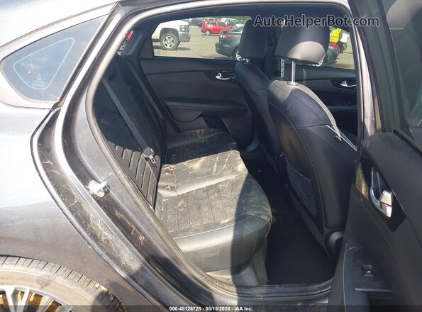 3KPF54AD5PE650271 2023 KIA FORTE Gray 