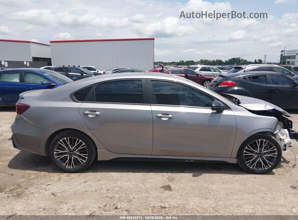 3KPF54AD5PE666955 2023 KIA FORTE Gray Widok wnętrza z tyłu