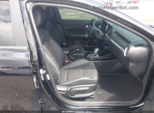 3KPF54AD7PE614162 2023 KIA FORTE Black წინა სალონის ხედი