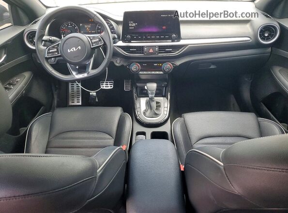 3KPF54AD7RE833271 2024 KIA FORTE Gray 